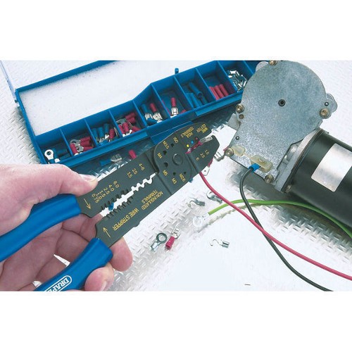 CRIMPING TOOL AND TERMINAL KIT